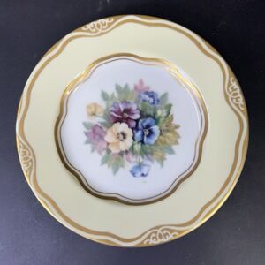 WOODMERE CHINA PLATE‎ FLOWERS OF THE FIRST LADIES FRANCES FOLSOM CLEVELAND PANSY